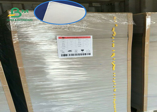 中国の工場からの紙袋のための50gsm 60gsm 70gsm 80gsm白いクラフトの包装紙