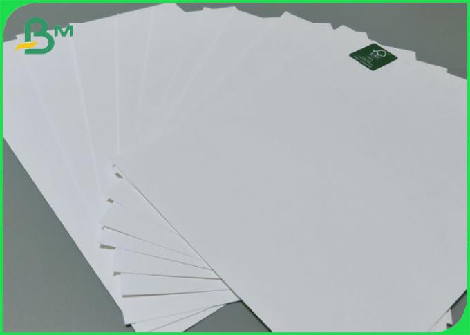 100%のカレンダー及び包装230g - 400gのための白いボール紙を木材パルプ