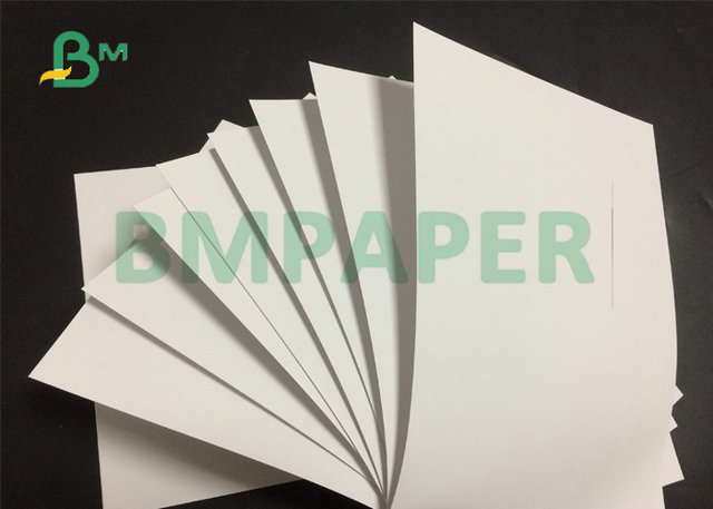 200gr 250gr 300grの倍はブリストル上塗を施してあるマットのペーパー雑誌の印刷のための味方した