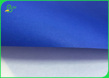 Woodfreeの印刷できる単一の側面の青く光沢が無いペーパー45 -雑誌のための80g