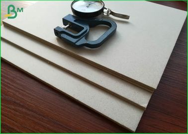 荷箱のためのISO 9001の標準によって薄板にされる灰色の厚い板紙表紙1200gsm