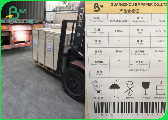 ホワイトコーティングデュプレックスボード 300GSM 石けんの包装のための滑らかな表面