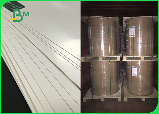 FSC 100%のコップの版300gsmを作るための純粋な木材パルプの白いPEの塗被紙