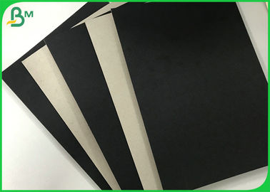 ギフト用の箱のための折り畳み式の1.2mmの1.5mm単一の黒いカバーされたボール紙のペーパー灰色の背部
