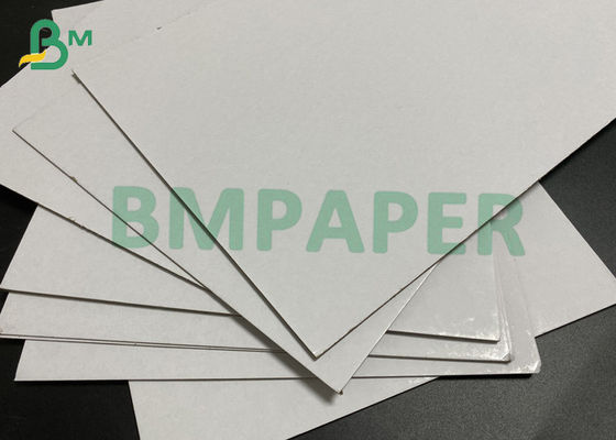 灰色の背部板が塗られる700gsm C1Sの二重ボール紙の白い