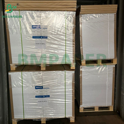 高品質の紙袋のために 350gm 白いクラフト紙シート 31&quot;x43&quot; 35&quot;x47&quot;
