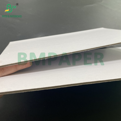3mm 双面の白色チップボード 固体厚いボード 787mm X 1092mm