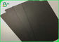 FSCは湿気の防止350gsm黒のボール紙の再生利用できる衣服の札材料を承認した