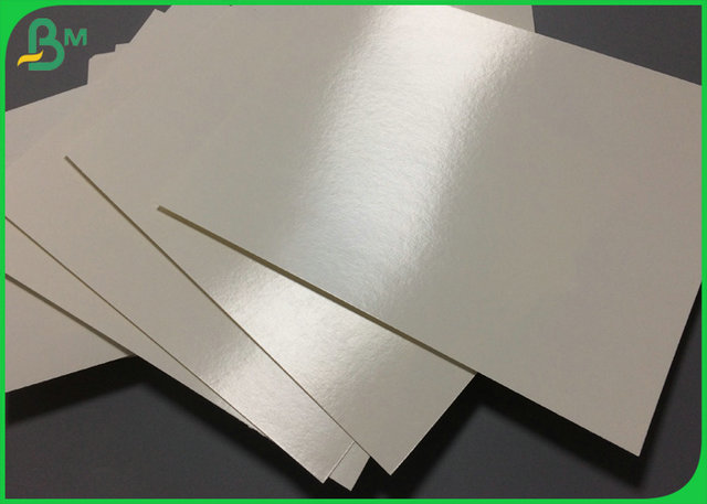 1側面の防水は240gsm + 15gr PEの高い純白のPEペーパ ボールのための塗被紙を