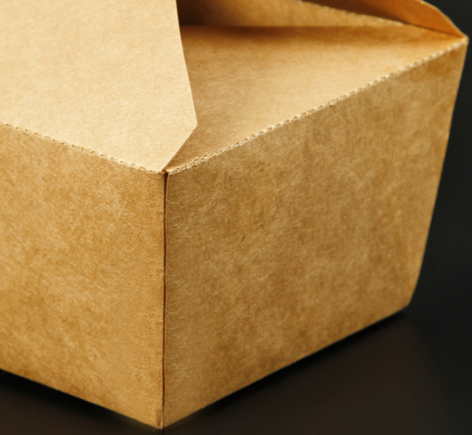 乾燥した食糧箱のために塗られる15gsm PEが付いている食品等級のブラウン クラフト紙270gsm