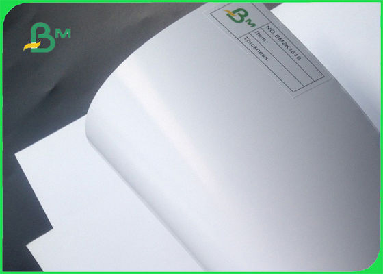 FSCは表紙のためのC2Sのアート ペーパー光沢のあり、上塗を施してある100gsm 180gsm 200gsmを承認しました