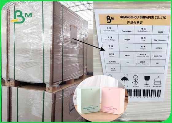 表紙のための270gr 280gr 300gr FSCの純白95%の光沢のあるGC1ボール紙