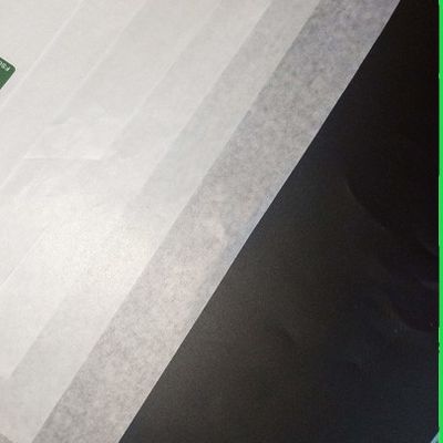 MG及びMF 35gsm - 350gsm FSC Supprotのよい強さのパッキングのための白いクラフト紙