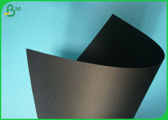 FSCは黒いアイボリー紙の350gsmカスタマイズ可能なサイズを証明します