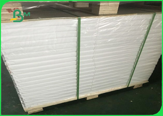 FSCの高い純白の演習帳60g - 180gのための光沢が無いWoodfreeのペーパー