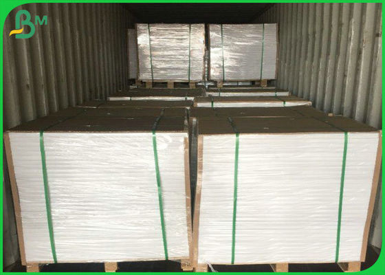 FSCは130gsm 157gsm 180gsm 200gsmの印刷のためのC2Sによって塗られたアート ペーパーを承認しました