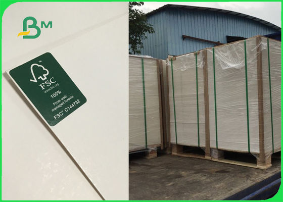 250gsm 270gsm 300gsm白いC1Sのアイボリー紙の折目1の側面は証明されたFSCに塗りました