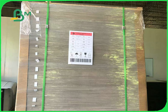 荷箱FSCのための1つの側面の上塗を施してある白い灰色の背部二重板リサイクルされる